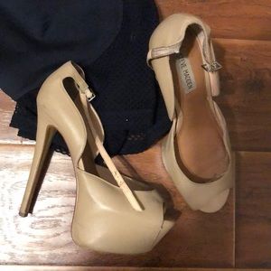 Steve Madden Nude Heels